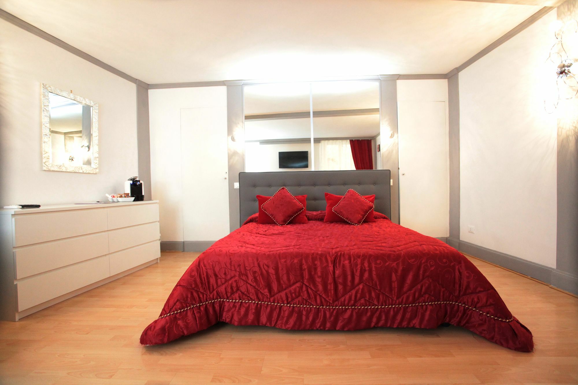 Luxury Fashion Suites Rom Eksteriør billede